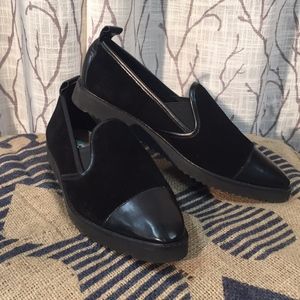 Karl Lagerfield leather and sued loafer pointed